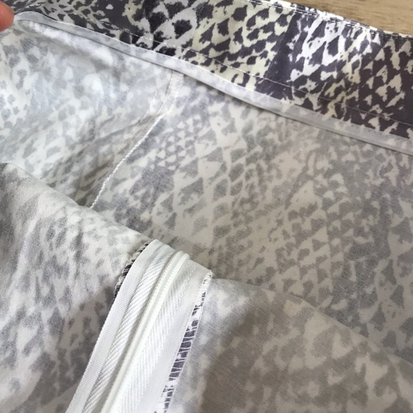 Snake Print Skirt w Pockets - Picture 10 of 14